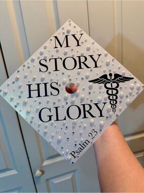 Pearl-Embellished White Graduation Cap - "My Story His Glory"